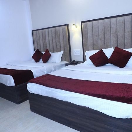 Hotel The Divine Oak à Katra  Extérieur photo