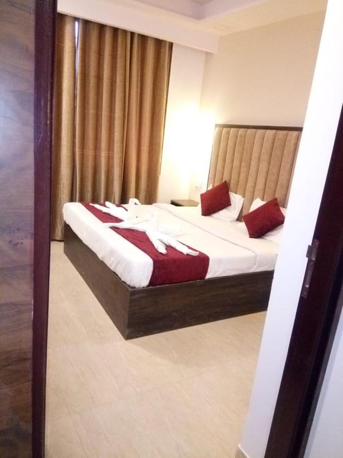 Hotel The Divine Oak à Katra  Extérieur photo
