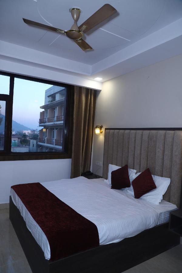 Hotel The Divine Oak à Katra  Extérieur photo