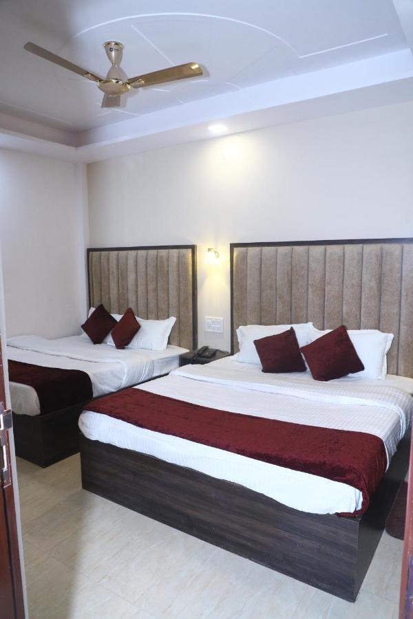 Hotel The Divine Oak à Katra  Extérieur photo
