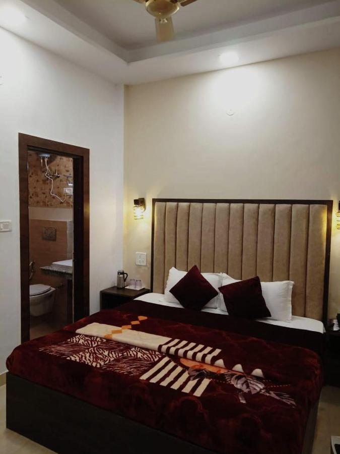 Hotel The Divine Oak à Katra  Extérieur photo