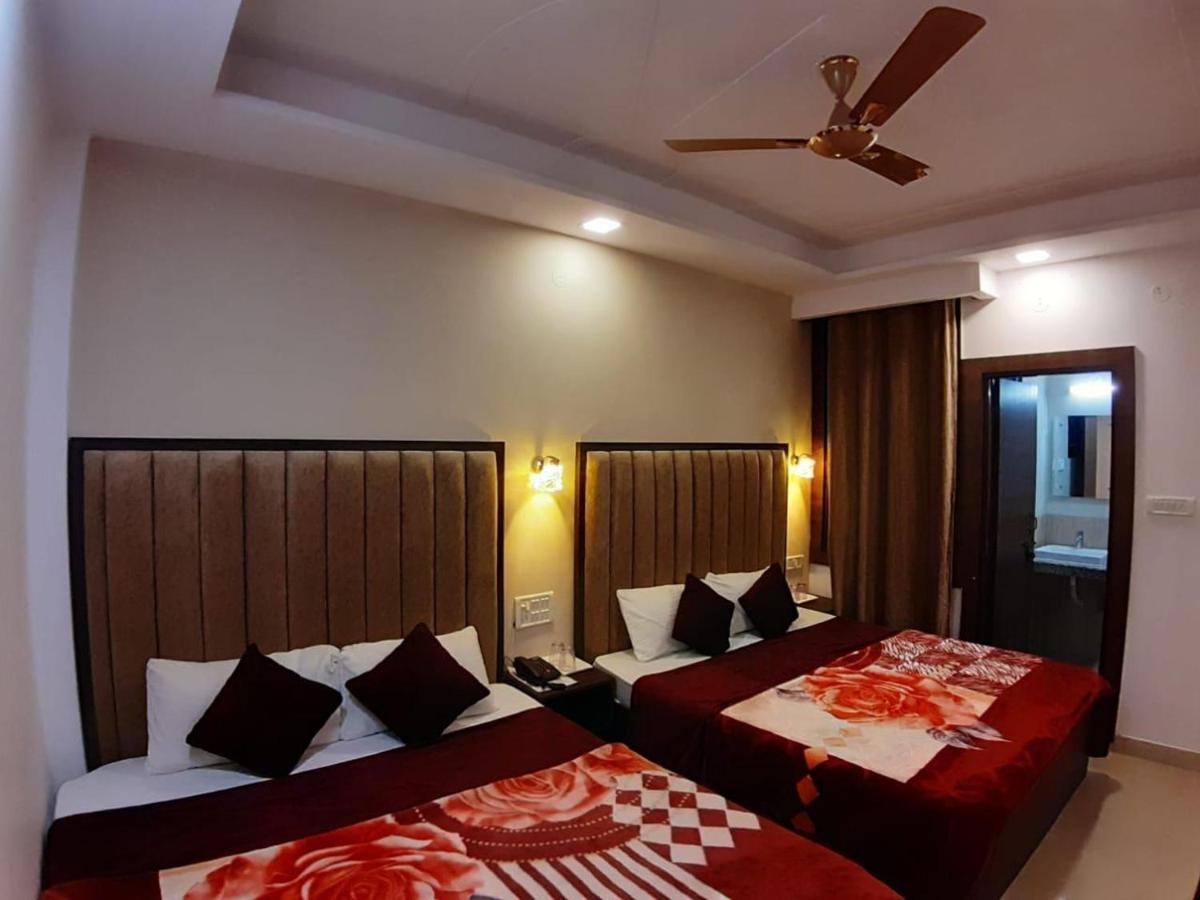 Hotel The Divine Oak à Katra  Extérieur photo
